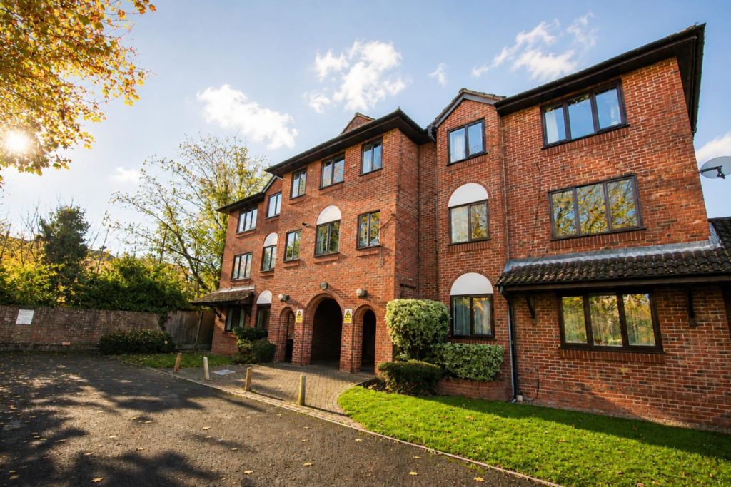 BURLEIGH COURT, LEATHERHEAD, KT22