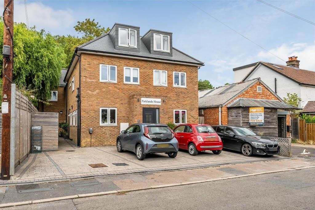 PORTLAND ROAD, DORKING, RH4