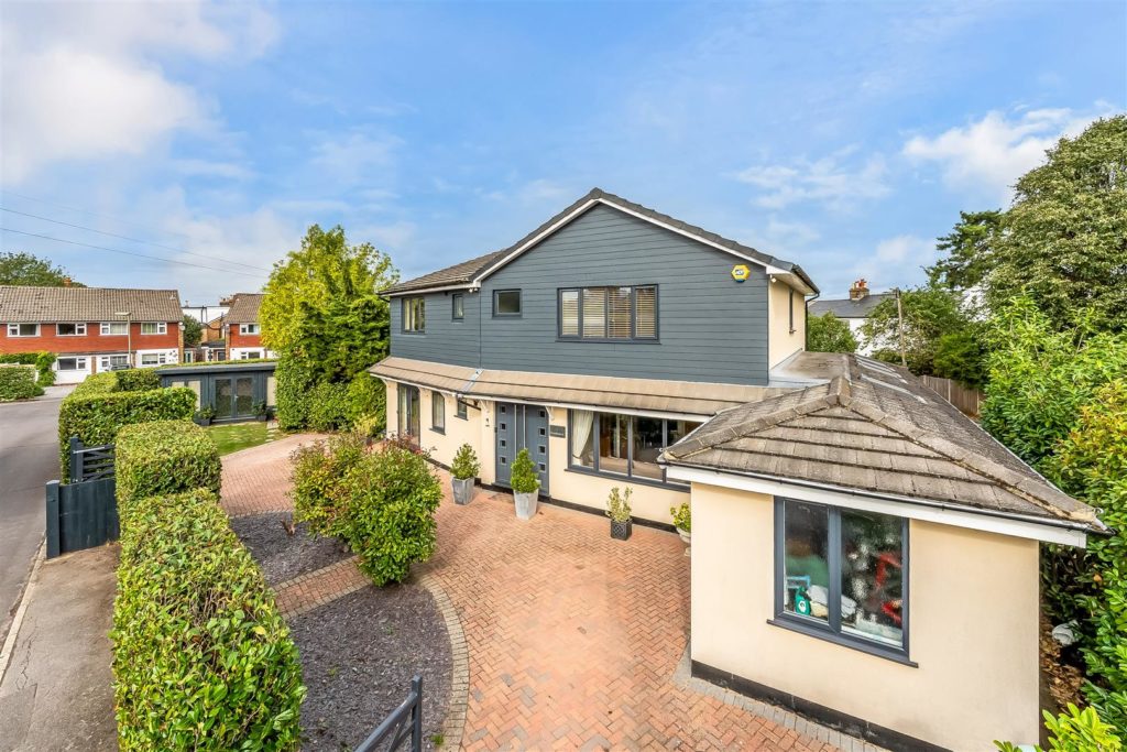 VIRGINIA CLOSE, ASHTEAD, KT21