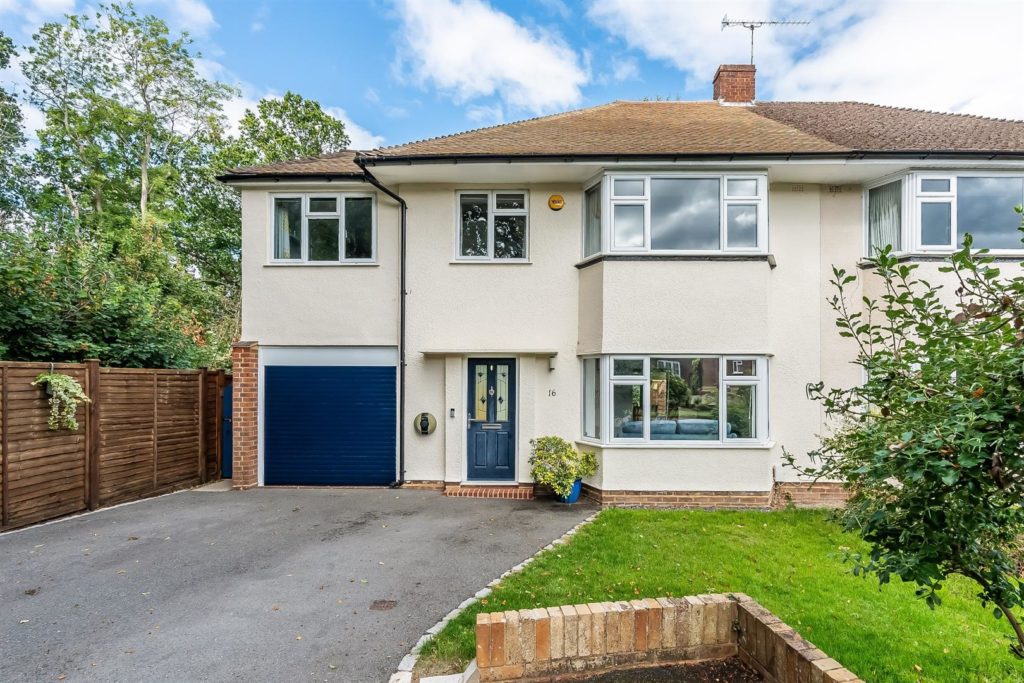 SWANNS MEADOW, GREAT BOOKHAM, KT23