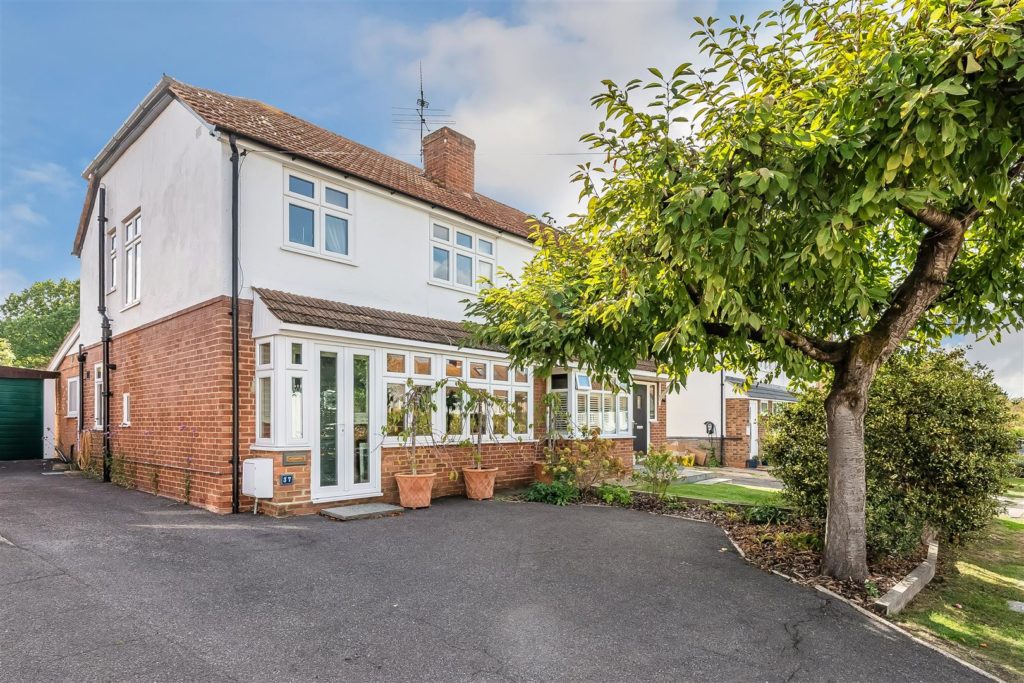 LODGE ROAD, FETCHAM, KT22
