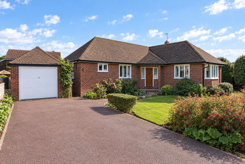 QUENNELL CLOSE, ASHTEAD, KT21