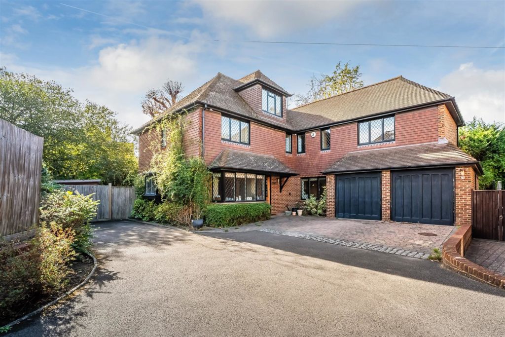 PARK LANE, ASHTEAD, KT21
